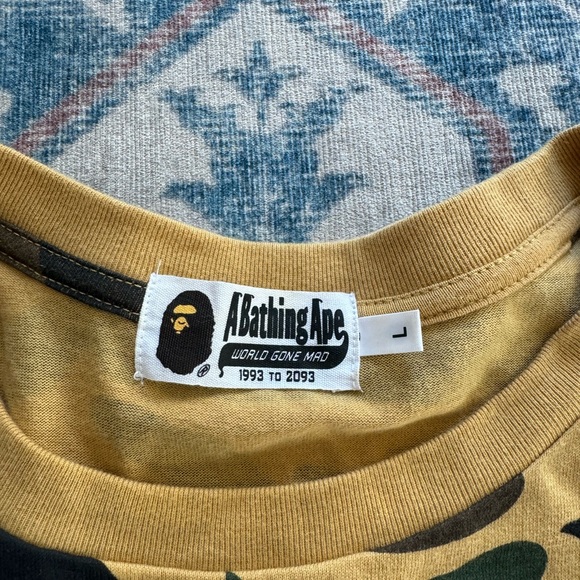 BAPE 1ST CAMO SHARK TEE MENS - Picture 10 of 11